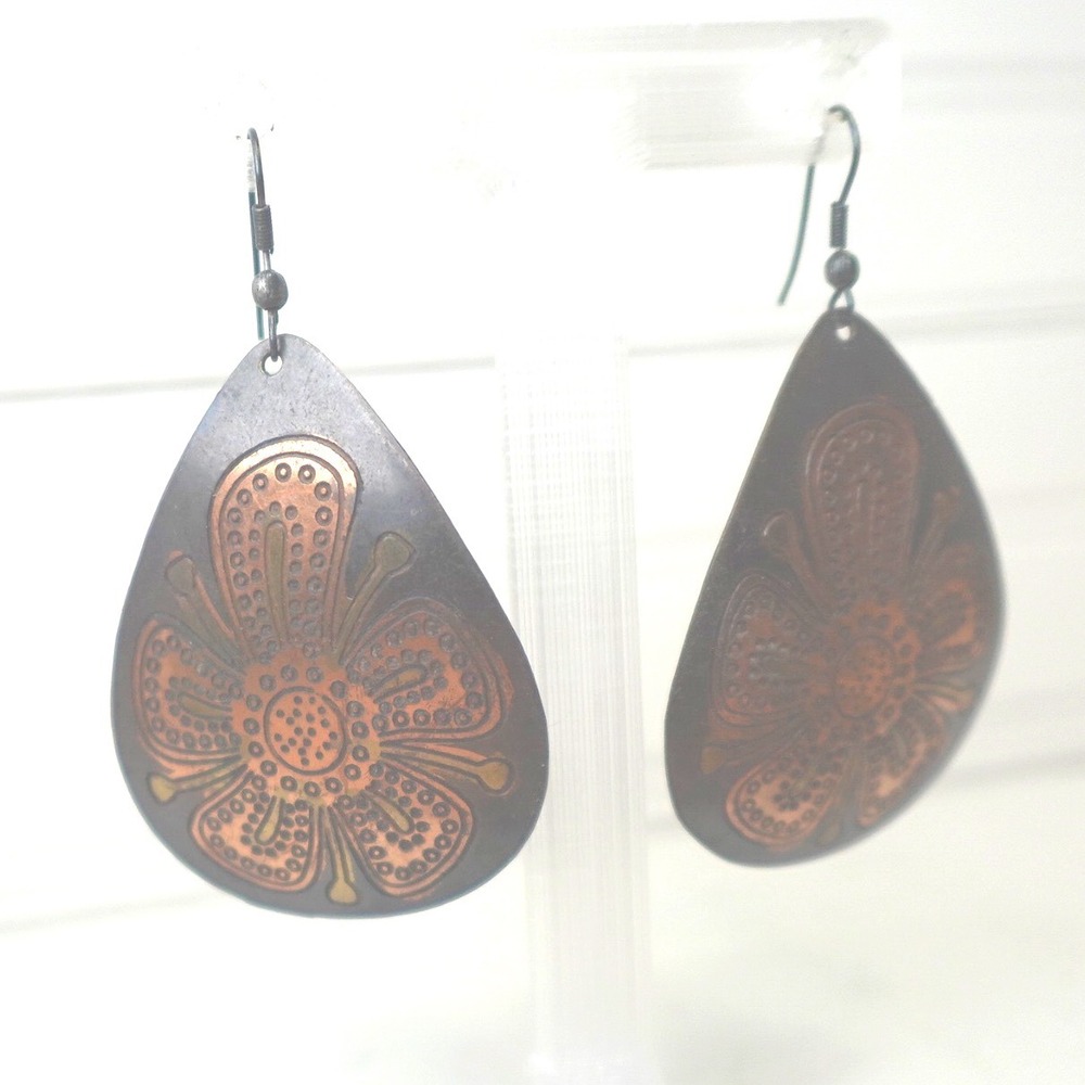 Vintage Cooper Earrings Etched Flower Catherines Y2K Boho Teardrop Dangle